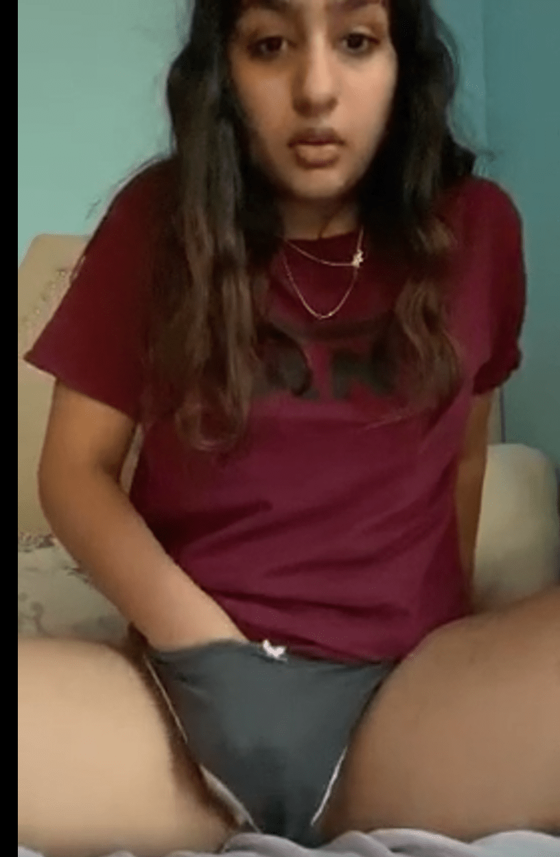 brown girl shows off pussy on periscope - Periscope Porn